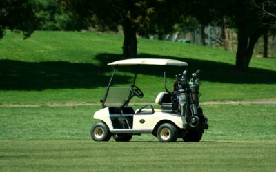 Les avantages des batteries au lithium pour les voiturettes de golf